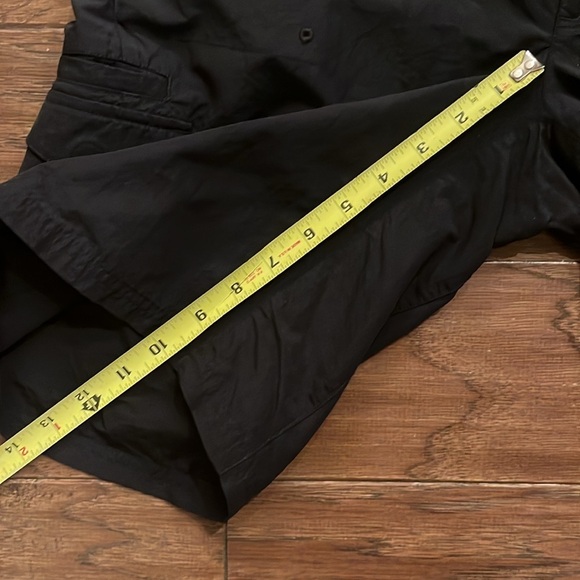 Columbia Women’s Titanium Black Shorts Size 10 - Picture 8 of 9